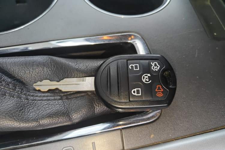Used Ford Edge 2012 2.0T Elite Sunroof Edition Vehicle Key