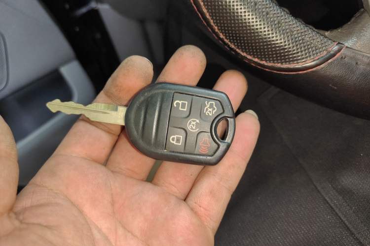Used Ford Edge 2012 2.0T Elite Sunroof Edition Vehicle Key