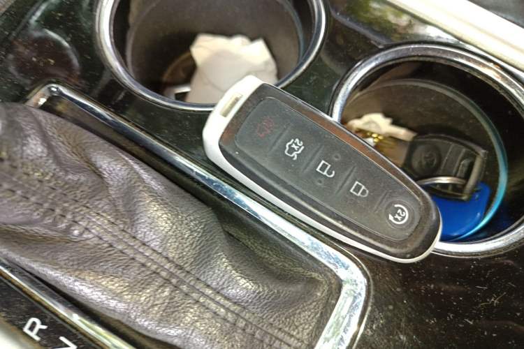 Used Ford Edge 2012 2.0T Zunrui Trim Vehicle Key