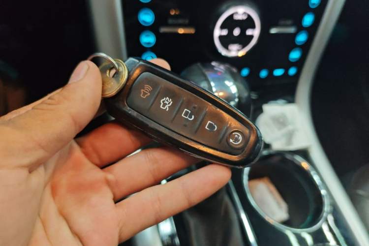 Used Ford Edge 2012 3.5L Zunrui Trim Vehicle Key