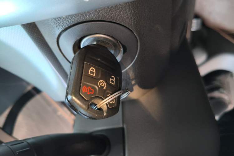 Used Ford Edge 2012 2.0T Elite Sunroof Edition Vehicle Key