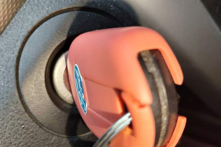 Used Ford Edge 2012 2.0T Elite Edition Vehicle Key