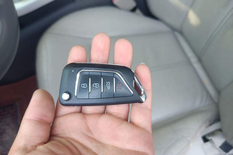 Used Ford Edge 2012 2.0T Elite Edition Vehicle Key