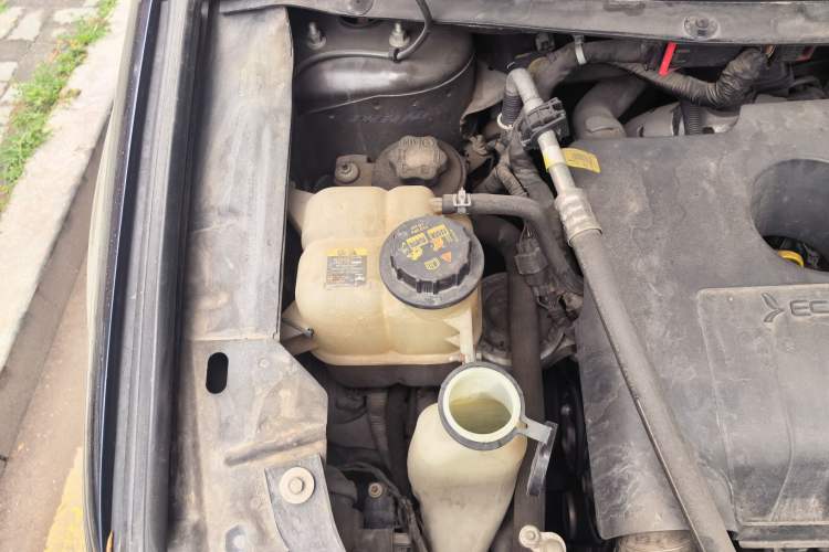 Used Ford Edge 2012 2.0T Zunrui Trim Engine Bay Right