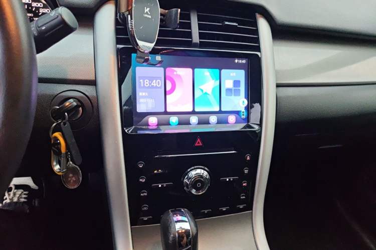Used Ford Edge 2012 2.0T Elite Sunroof Edition Audio And AC Panel