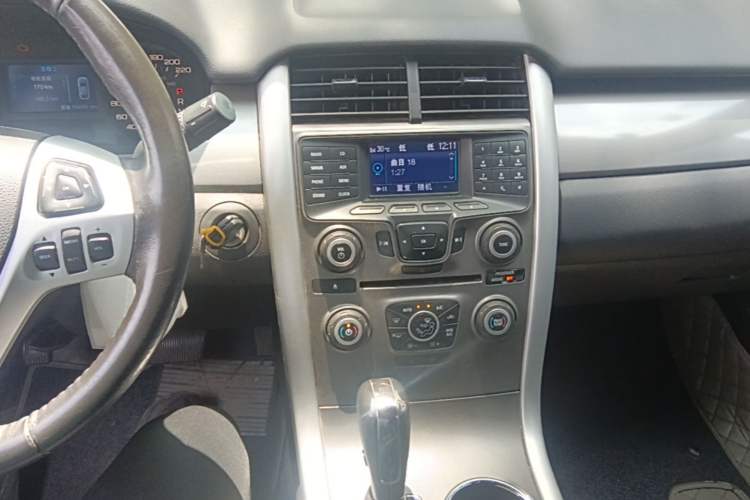 Used Ford Edge 2012 2.0T Elite Edition Audio And AC Panel