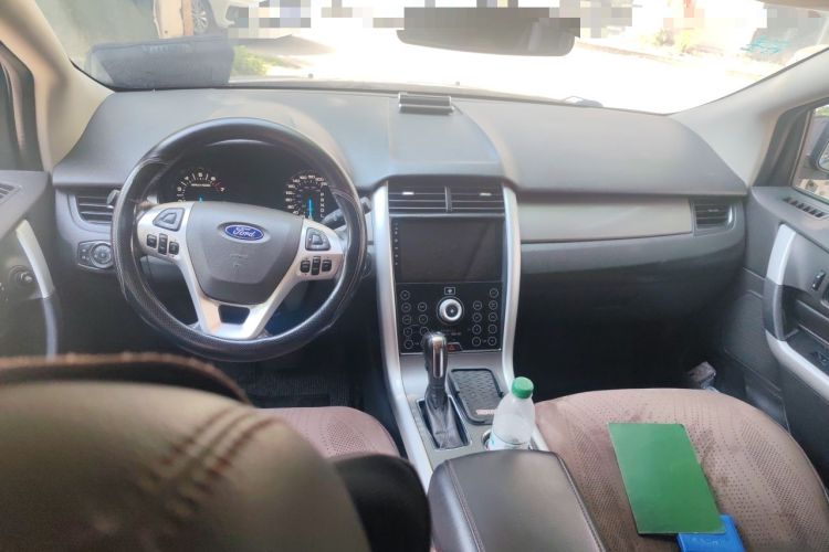 Used Ford Edge 2012 2.0T Elite Sunroof Edition Center Console