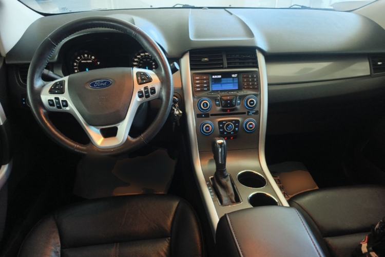 Used Ford Edge 2012 2.0T Elite Sunroof Edition Center Console