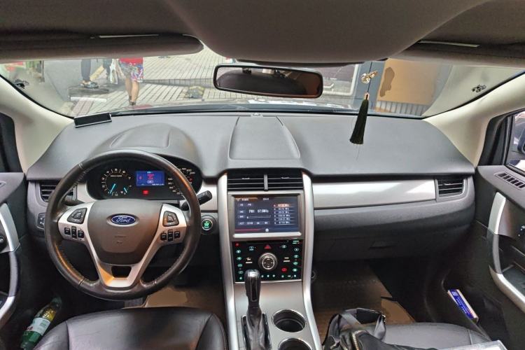 Used Ford Edge 2012 2.0T Elite Edition Center Console