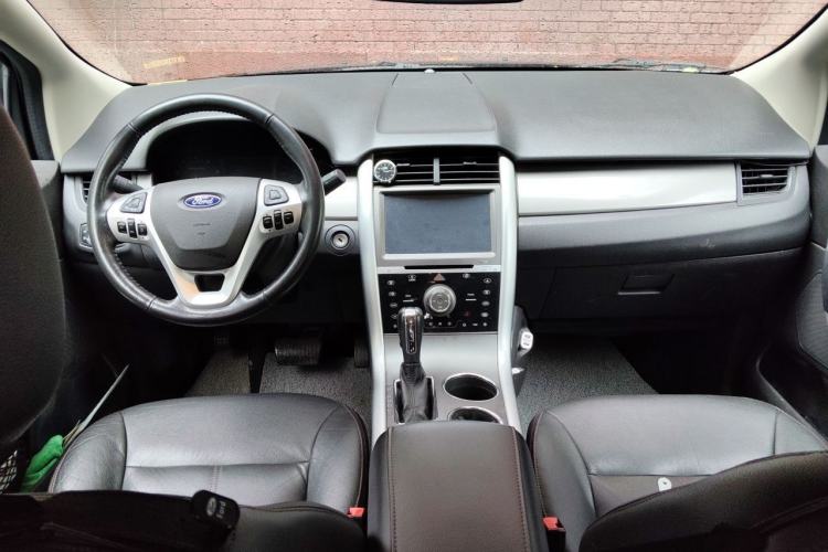 Used Ford Edge 2012 2.0T Elite Sunroof Edition Center Console