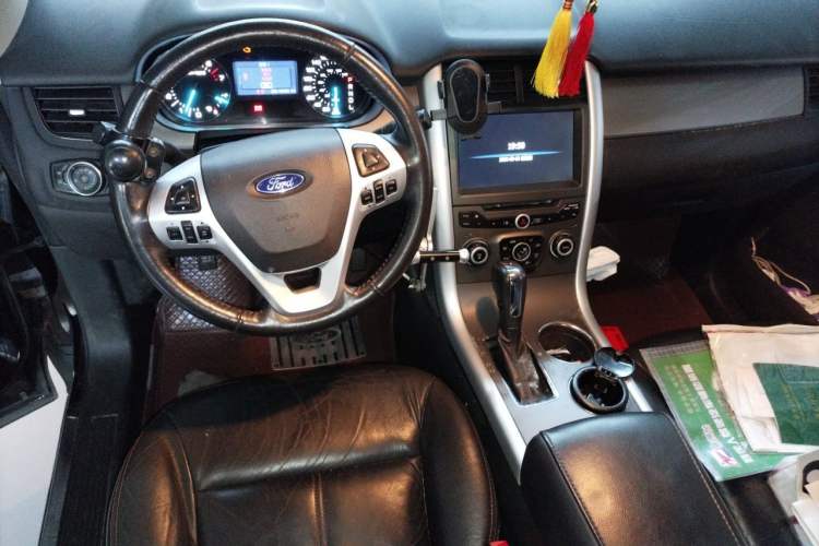 Used Ford Edge 2012 2.0T Elite Sunroof Edition Center Console