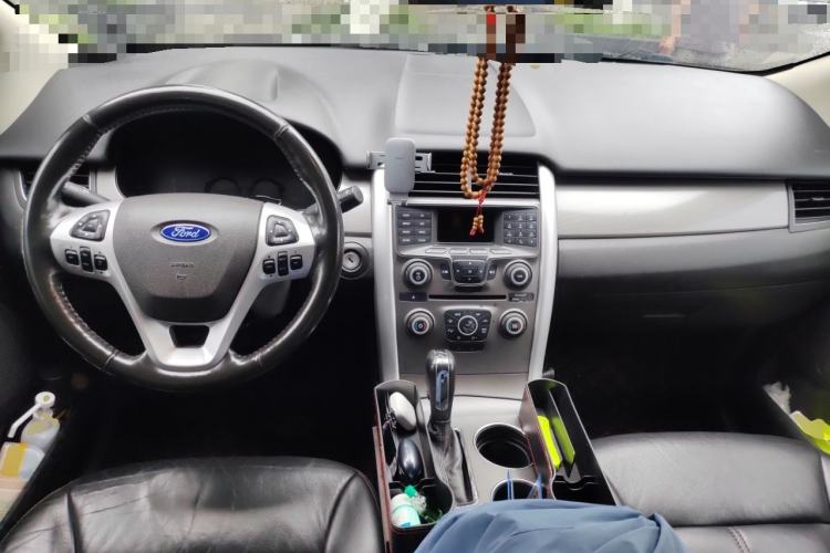 Used Ford Edge 2012 2.0T Elite Sunroof Edition Center Console