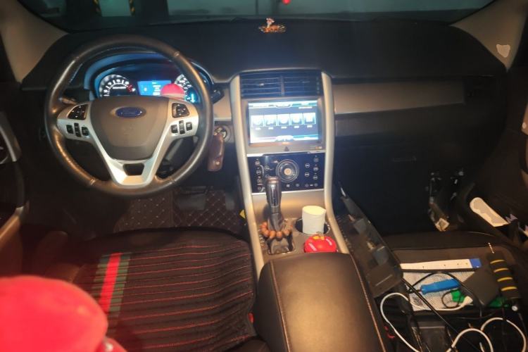 Used Ford Edge 2012 2.0T Elite Sunroof Edition Center Console
