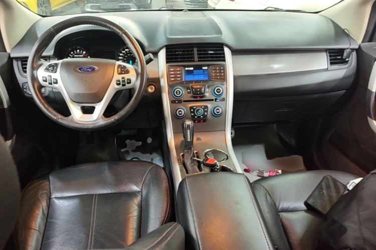 Used Ford Edge 2012 2.0T Elite Sunroof Edition Center Console