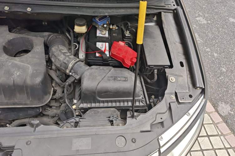 Used Ford Edge 2012 2.0T Elite Edition Engine Bay Left