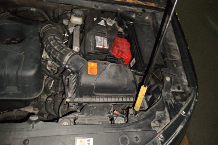 Used Ford Edge 2012 2.0T Elite Sunroof Edition Engine Bay Left