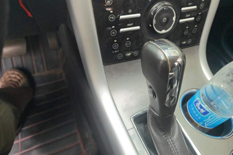 Used Ford Edge 2012 2.0T Elite Sunroof Edition Gear Lever