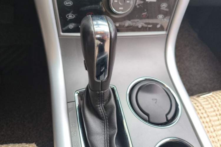 Used Ford Edge 2012 2.0T Elite Sunroof Edition Gear Lever