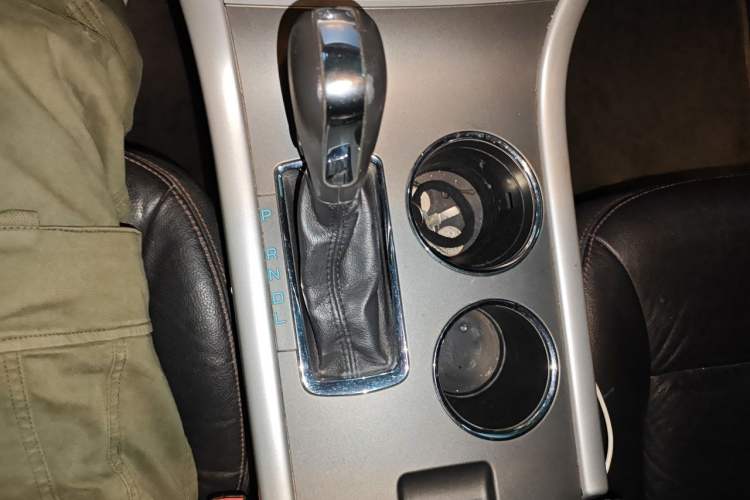 Used Ford Edge 2012 2.0T Elite Sunroof Edition Gear Lever