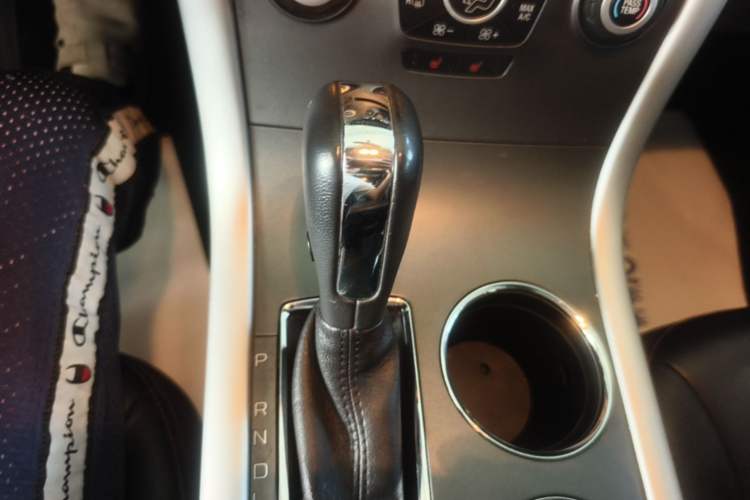 Used Ford Edge 2012 2.0T Elite Sunroof Edition Gear Lever