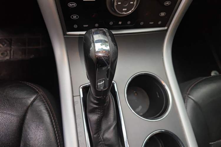 Used Ford Edge 2012 2.0T Elite Sunroof Edition Gear Lever
