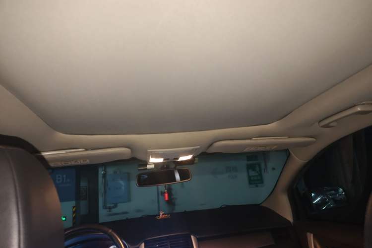 Used Ford Edge 2012 2.0T Elite Sunroof Edition Headliner
