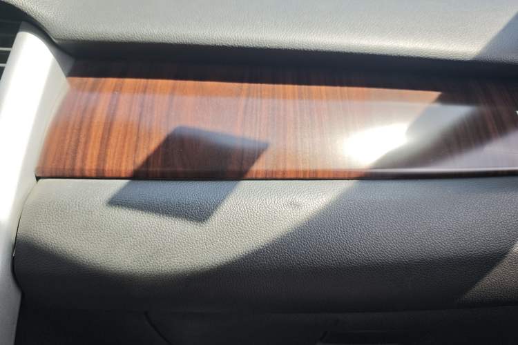 Used Ford Edge 2012 2.0T Zunrui Trim Interior 4