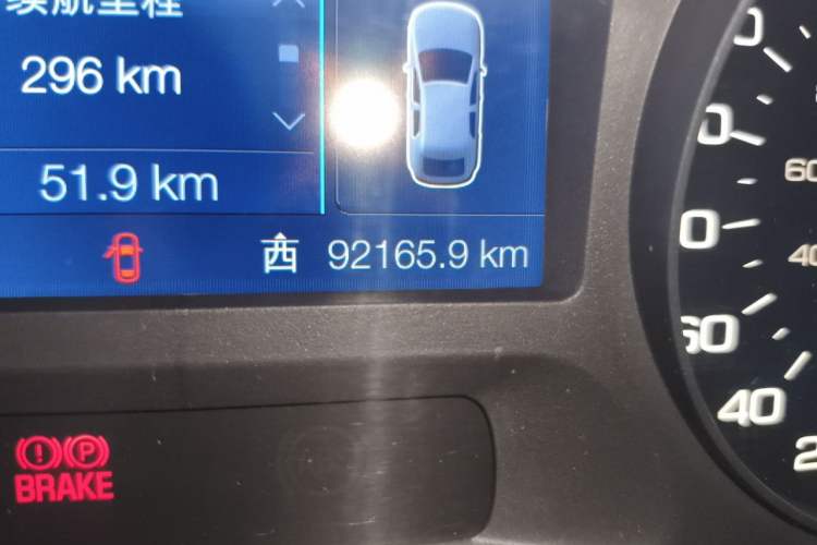 Used Ford Edge 2012 2.0T Elite Sunroof Edition Odometer Close Up