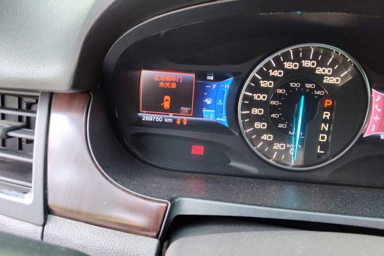 Used Ford Edge 2012 2.0T Zunrui Trim Odometer Close Up