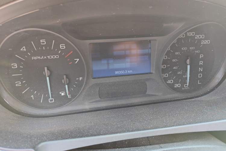 Used Ford Edge 2012 2.0T Elite Sunroof Edition Odometer Close Up