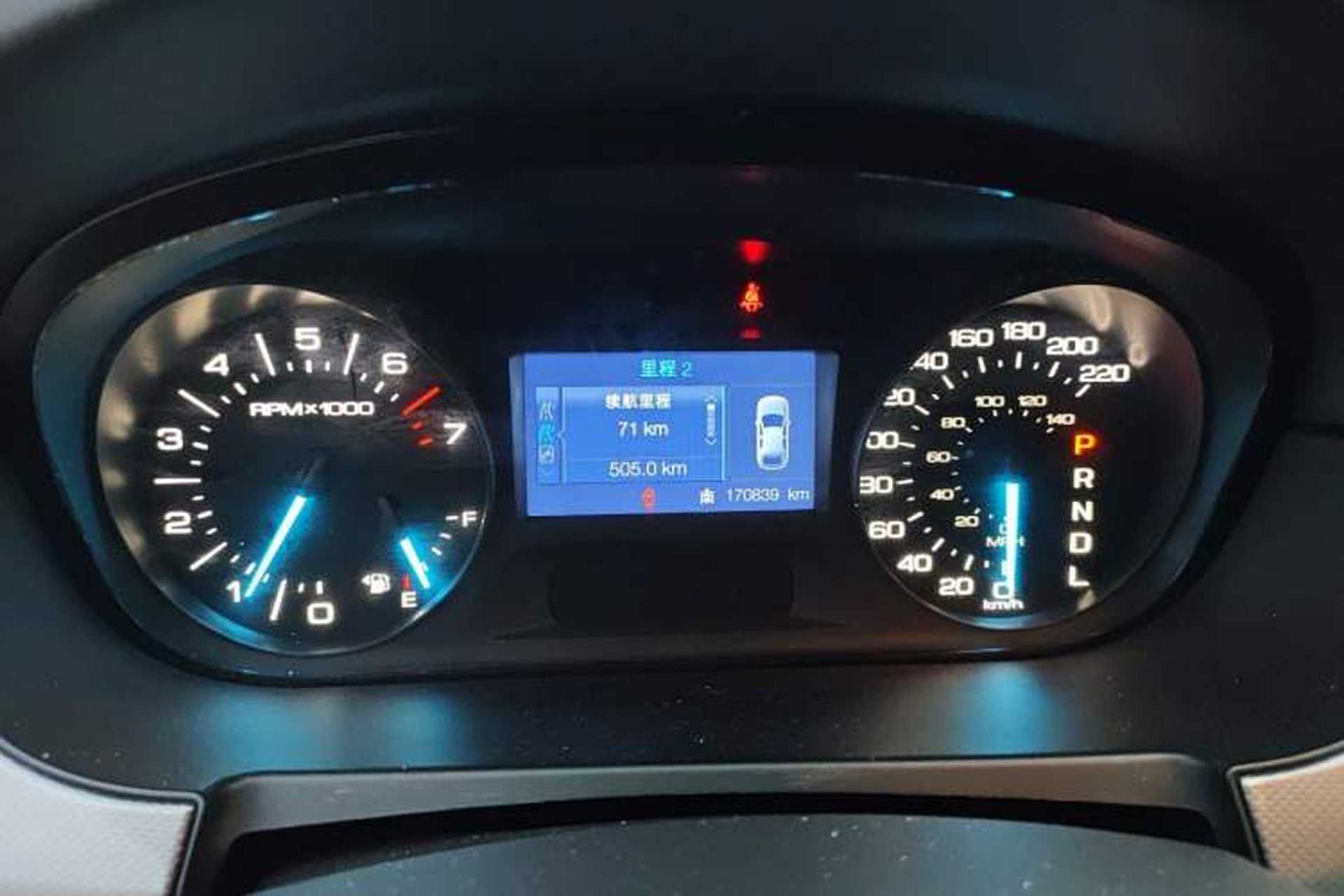 Used Ford Edge 2012 2.0T Elite Sunroof Edition Odometer Close Up
