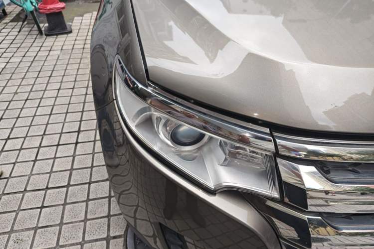 Used Ford Edge 2012 2.0T Elite Edition Right Front Headlight
