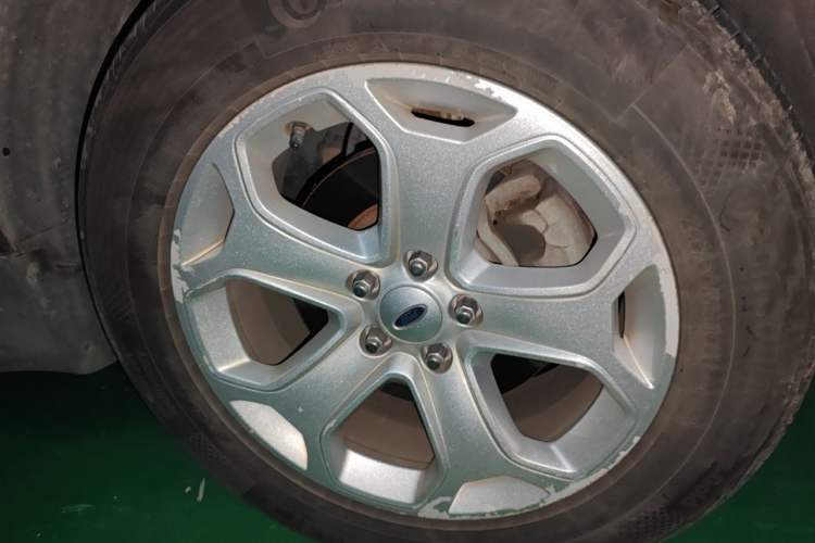 Used Ford Edge 2012 2.0T Elite Sunroof Edition Right Front Wheel Hub
