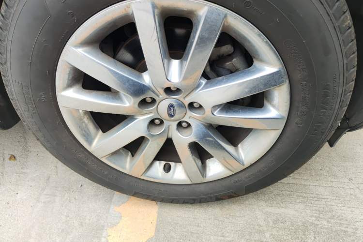 Used Ford Edge 2012 2.0T Zunrui Trim Right Front Wheel Hub