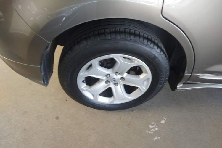 Used Ford Edge 2012 2.0T Elite Sunroof Edition Right Rear Wheel Hub