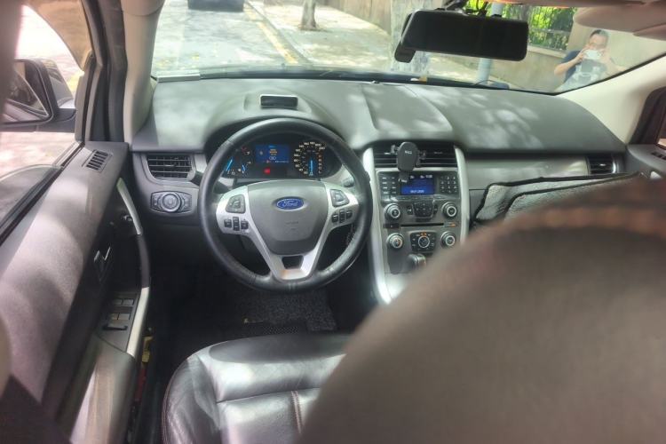 Used Ford Edge 2012 2.0T Elite Sunroof Edition Steering Wheel