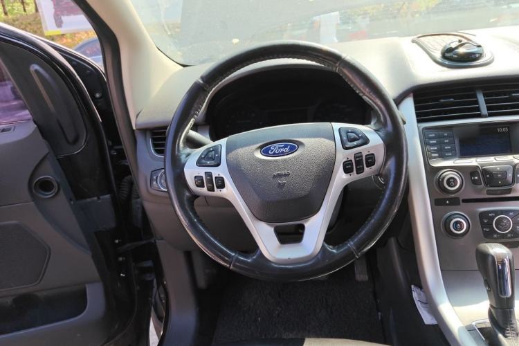 Used Ford Edge 2012 2.0T Elite Sunroof Edition Steering Wheel