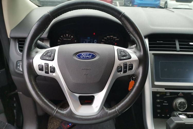 Used Ford Edge 2012 2.0T Elite Sunroof Edition Steering Wheel