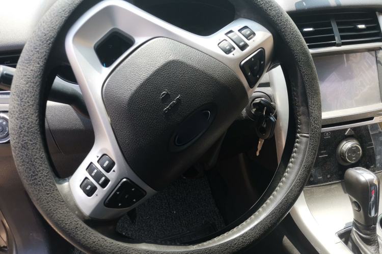 Used Ford Edge 2012 2.0T Elite Sunroof Edition Steering Wheel