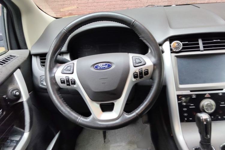 Used Ford Edge 2012 2.0T Elite Sunroof Edition Steering Wheel