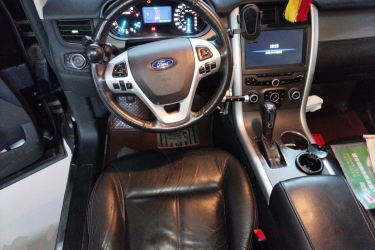 Used Ford Edge 2012 2.0T Elite Sunroof Edition Steering Wheel