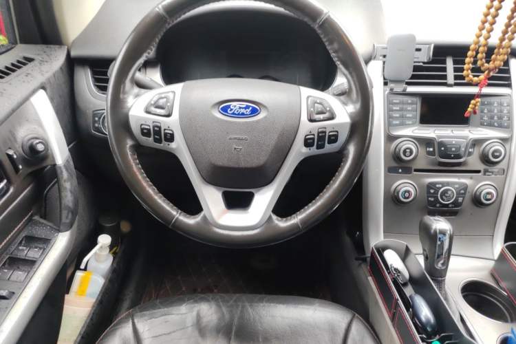 Used Ford Edge 2012 2.0T Elite Sunroof Edition Steering Wheel