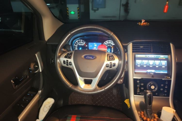 Used Ford Edge 2012 2.0T Elite Sunroof Edition Steering Wheel