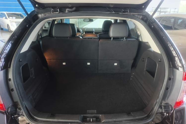 Used Ford Edge 2012 2.0T Elite Sunroof Edition Trunk