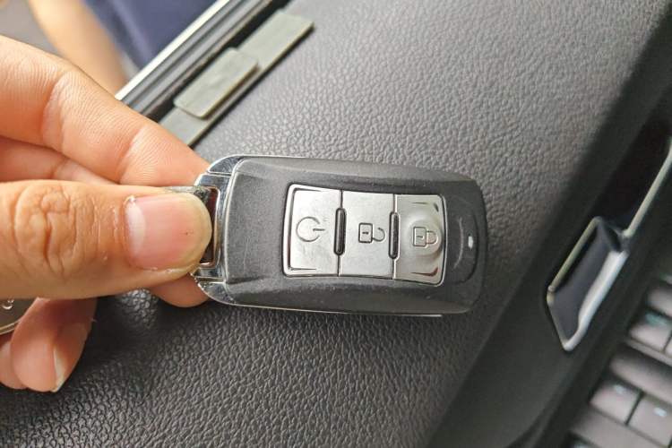 Used Ford Edge 2012 2.0T Elite Edition Vehicle Key