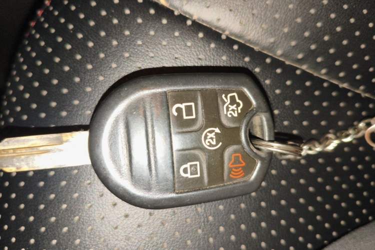 Used Ford Edge 2012 2.0T Elite Sunroof Edition Vehicle Key