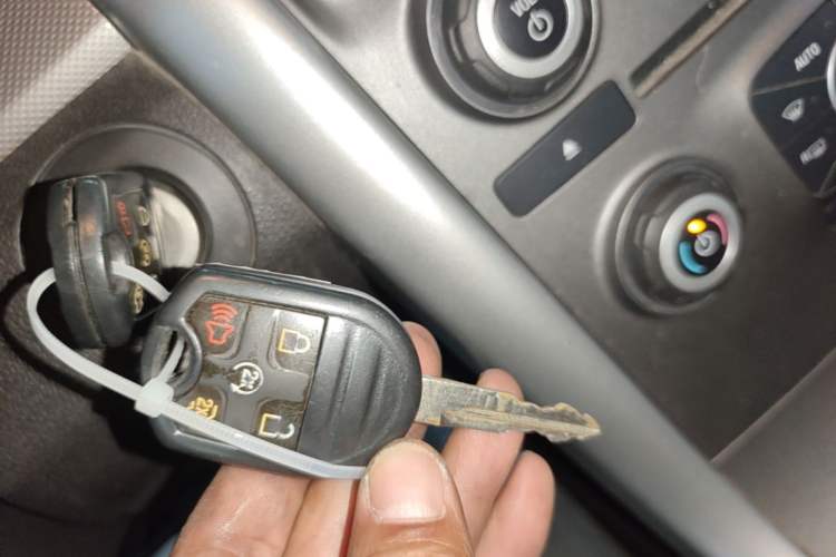 Used Ford Edge 2012 2.0T Elite Sunroof Edition Vehicle Key