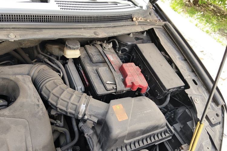 Used Ford Edge 2012 2.0T Elite Edition Engine Bay Left
