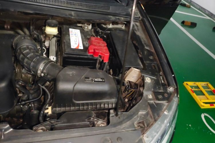 Used Ford Edge 2012 2.0T Elite Sunroof Edition Engine Bay Left