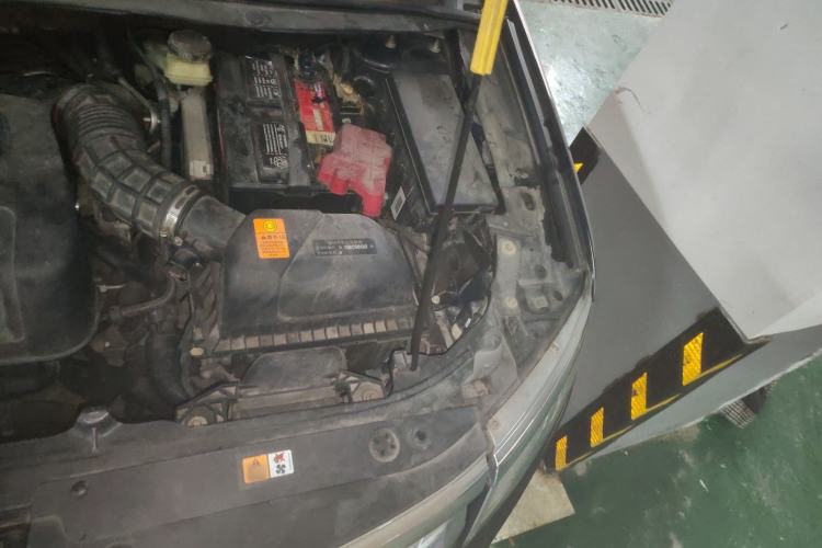 Used Ford Edge 2012 2.0T Elite Sunroof Edition Engine Bay Left